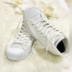 STRAUE “Global Penetration " Skate Shoes white high top Kids Sz 4